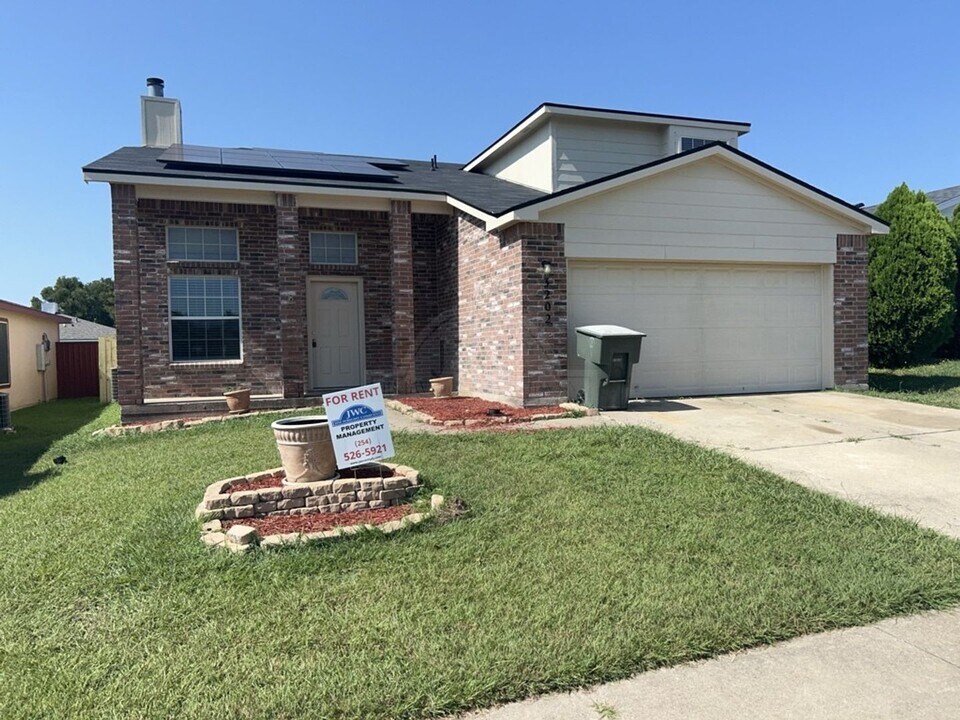 3202 Blackburn Dr in Killeen, TX - Building Photo