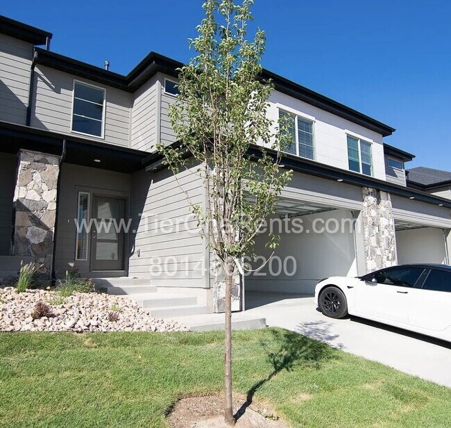 property at 148 W Autumn Ln