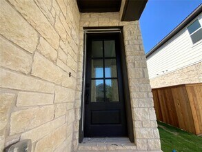 358 Darley Oak Dr in Dripping Springs, TX - Building Photo - Building Photo