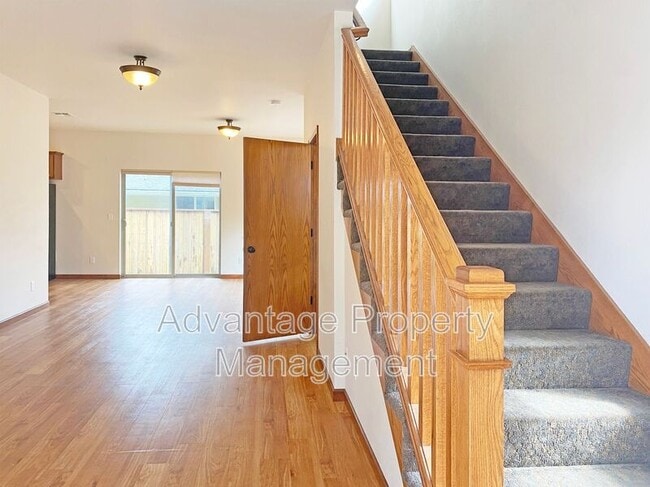 1645 NW Kings Blvd in Corvallis, OR - Building Photo - Building Photo