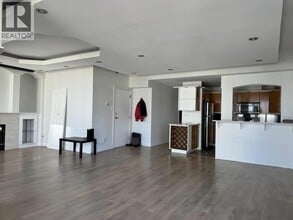 1177 Pacific Blvd in Vancouver, BC - Building Photo - Building Photo