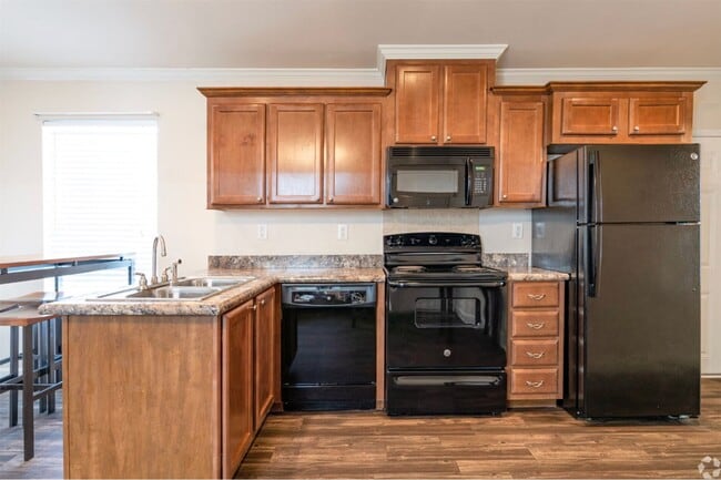 3114 Shady Creek Ln in Oyster Creek, TX - Building Photo - Building Photo