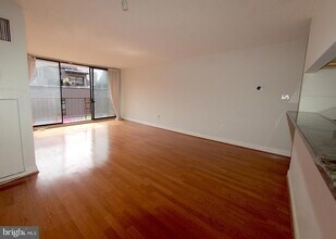 2555 Pennsylvania Ave NW, Unit 707 in Washington, DC - Building Photo - Building Photo