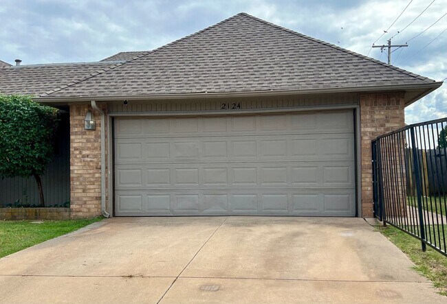 2122 NW 117th St-Unit -JGH 009 N OKC 2124 NW 117th Street in Oklahoma City, OK - Building Photo - Building Photo