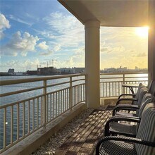 888 Brickell Key Dr in Miami, FL - Building Photo - Building Photo