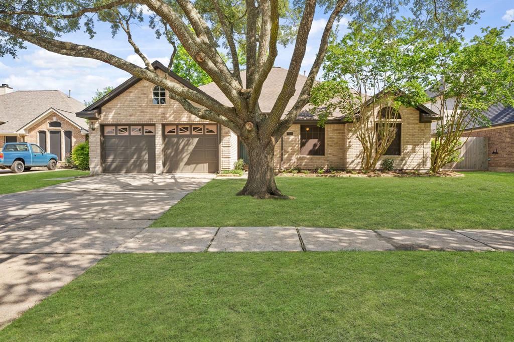 710 Lochnell Dr in Houston, TX - Building Photo