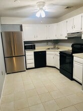 507 Twin Circle Dr in South Windsor, CT - Building Photo - Building Photo