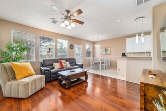 203 W Stedhill Loop in The Woodlands, TX - Building Photo - Building Photo