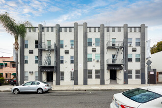 Alexandria Court Apartments in Los Angeles, CA - Building Photo - Building Photo