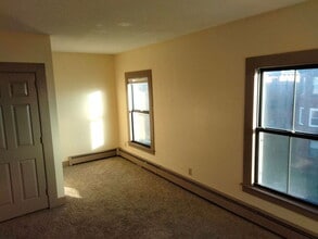 54 Alden St in Hartford, CT - Building Photo - Building Photo