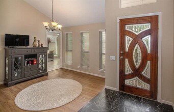 2303 Silver Sage Dr in Houston, TX - Building Photo - Building Photo