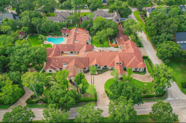 property at 8902 Cypresswood Dr