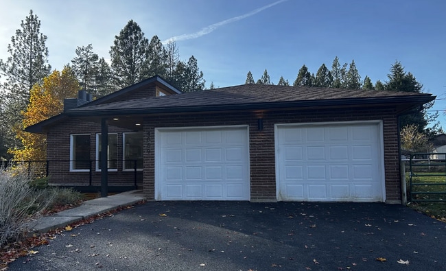 4069 N Maple Leaf Rd in Coeur d'Alene, ID - Building Photo - Building Photo