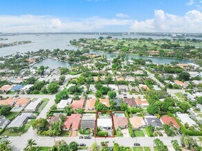 8926 Froude Ave in Surfside, FL - Building Photo - Building Photo