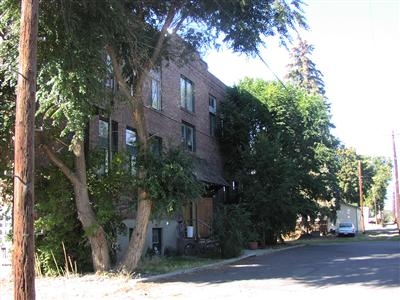 Savoy Apartments in Ellensburg, WA - Foto de edificio