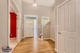 2305 Tannler Dr in West Linn, OR - Building Photo - Building Photo