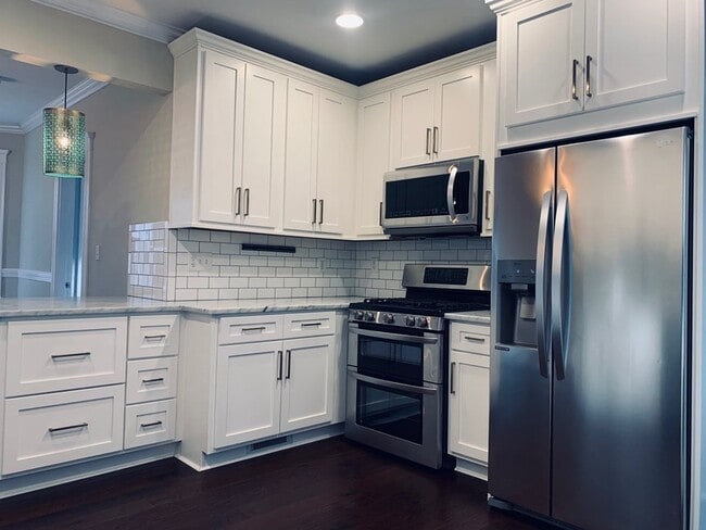 property at 8 Taft St