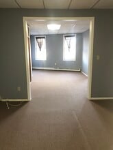 9324 Corona Ave, Unit 2a in Elmhurst, NY - Building Photo - Building Photo