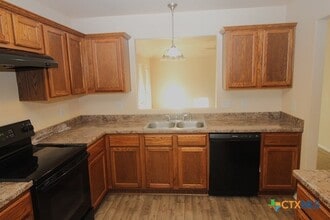 5000 Imperial Eagle Dr, Unit Multiple Spaces in Killeen, TX - Building Photo - Building Photo