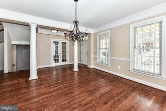 2875 Star Opal Dr in Fairfax, VA - Building Photo - Building Photo