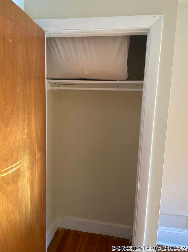 19 Mora St, Unit 1 in Boston, MA - Building Photo - Building Photo