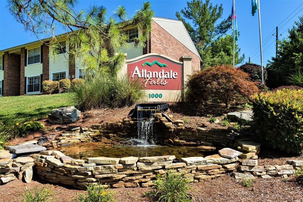 Allandale Falls Apartments in Kingsport, TN