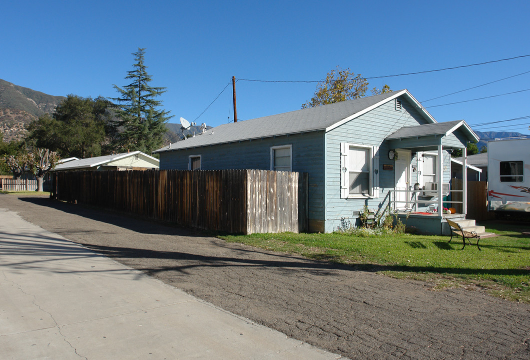 506 E Oak St in Ojai, CA - Building Photo