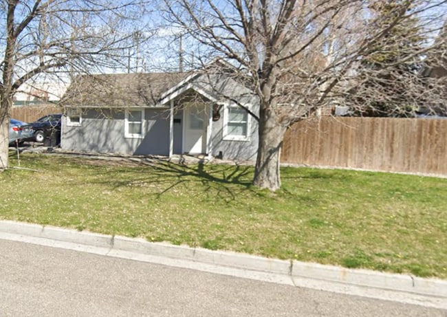 property at 1327 Oriental Ave