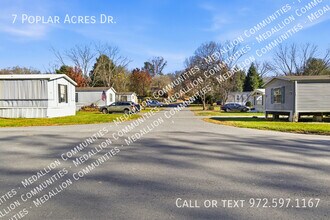 7 Poplar Acrs Dr in Candler, NC - Building Photo - Building Photo