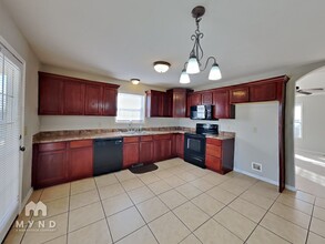 664 S Mahn Ave in Springfield, MO - Building Photo - Building Photo