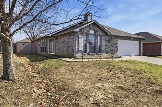 1314 Misty Dr in Midlothian, TX - Building Photo - Building Photo