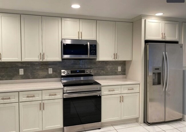 0 Upton Rd in Westborough, MA - Building Photo - Building Photo