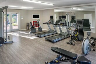 Regency at Mountain View in Mountain View, CA - Foto de edificio - Building Photo