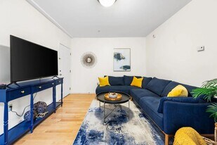 49 Cedar St in Boston, MA - Building Photo