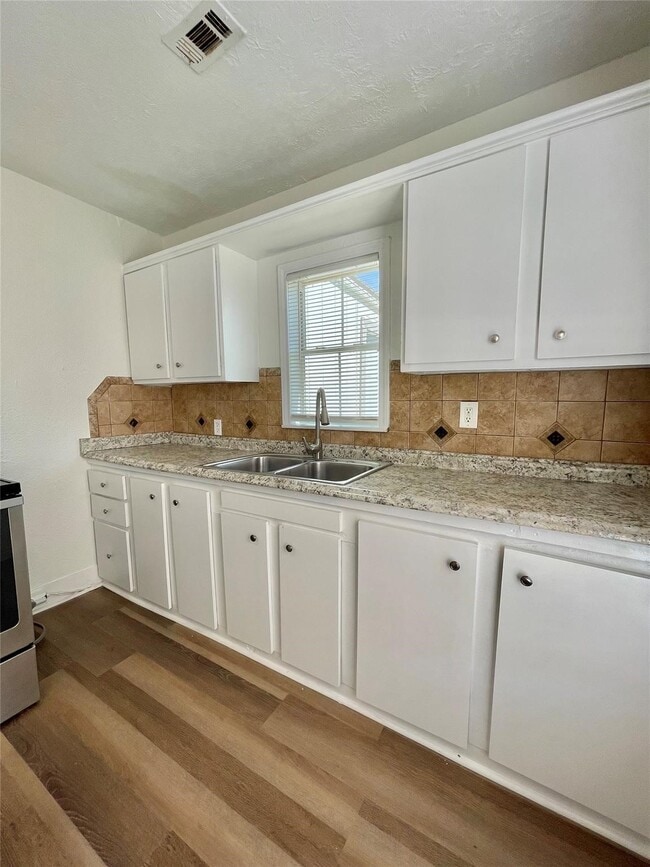 property at 310 E Texas St