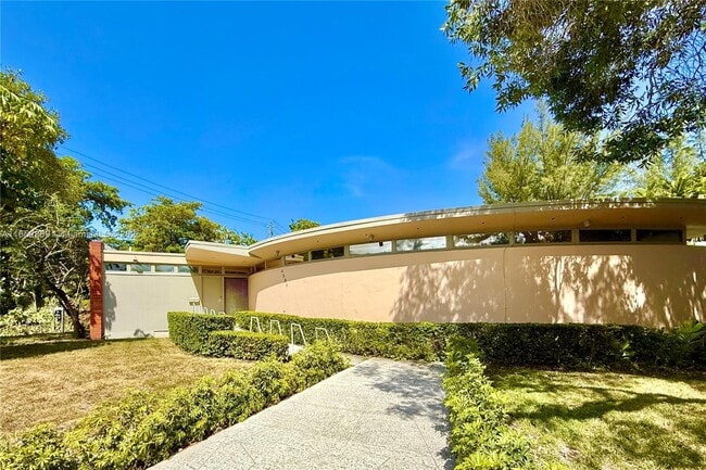 property at 4595 N Michigan Ave