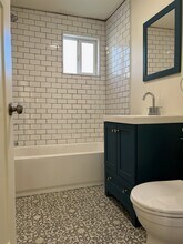 4808 NE 99th Ave in Portland, OR - Foto de edificio - Building Photo