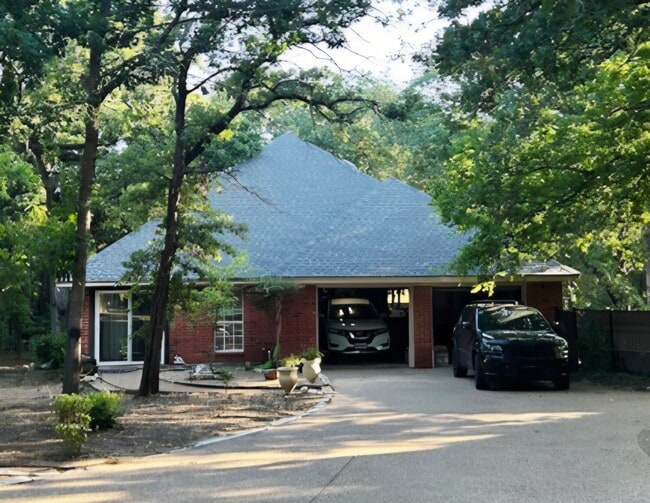 property at 500 Brooks Ct