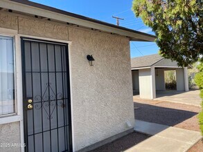 143 S Mountain Rd in Apache Junction, AZ - Building Photo - Building Photo