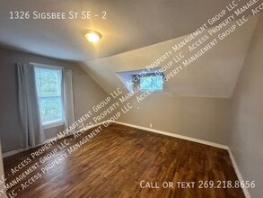 1326 Sigsbee St SE in Grand Rapids, MI - Building Photo - Building Photo