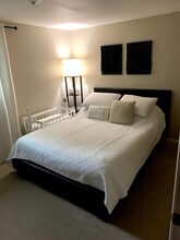 9049 River Rd, Unit 2E in Marcy, NY - Building Photo - Building Photo