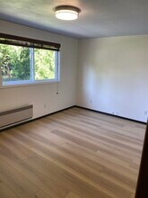 19418 84th Ave W, Unit Apartment A in Edmonds, WA - Building Photo - Building Photo