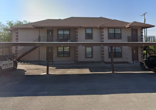 116 Ramon Cardenas Dr, Unit B
