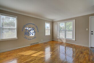 2857 Stevenson St in Flint, MI - Building Photo - Building Photo