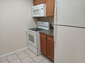 1009 Briarwood Rd in Carterville, IL - Building Photo - Building Photo