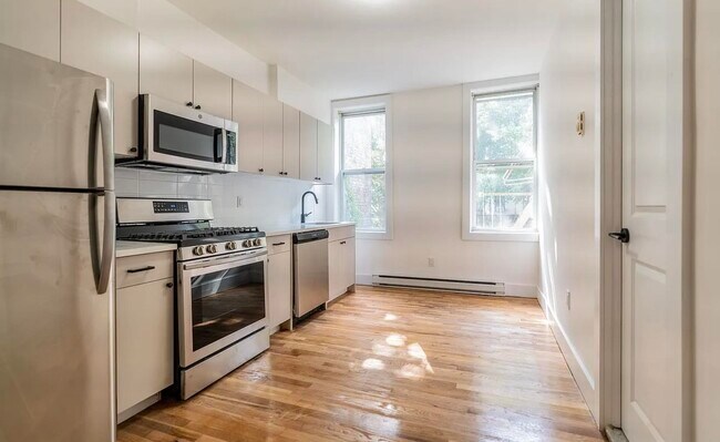 204 Park Ave in Hoboken, NJ - Building Photo - Building Photo