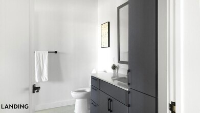 1007 S Mint St, Unit 701 in Charlotte, NC - Building Photo - Building Photo