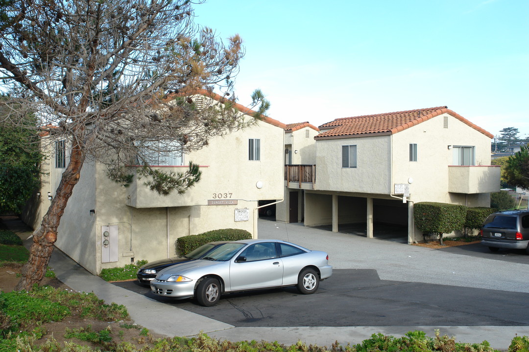 3037 Sunset Ave in Marina, CA - Building Photo