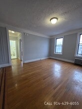 15 Locust Hill Ave in Yonkers, NY - Building Photo - Building Photo