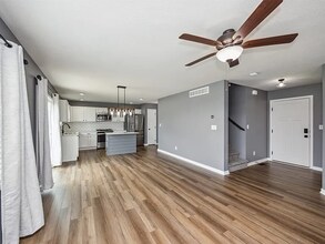 610 NE Whitetail Dr in Ankeny, IA - Building Photo - Building Photo